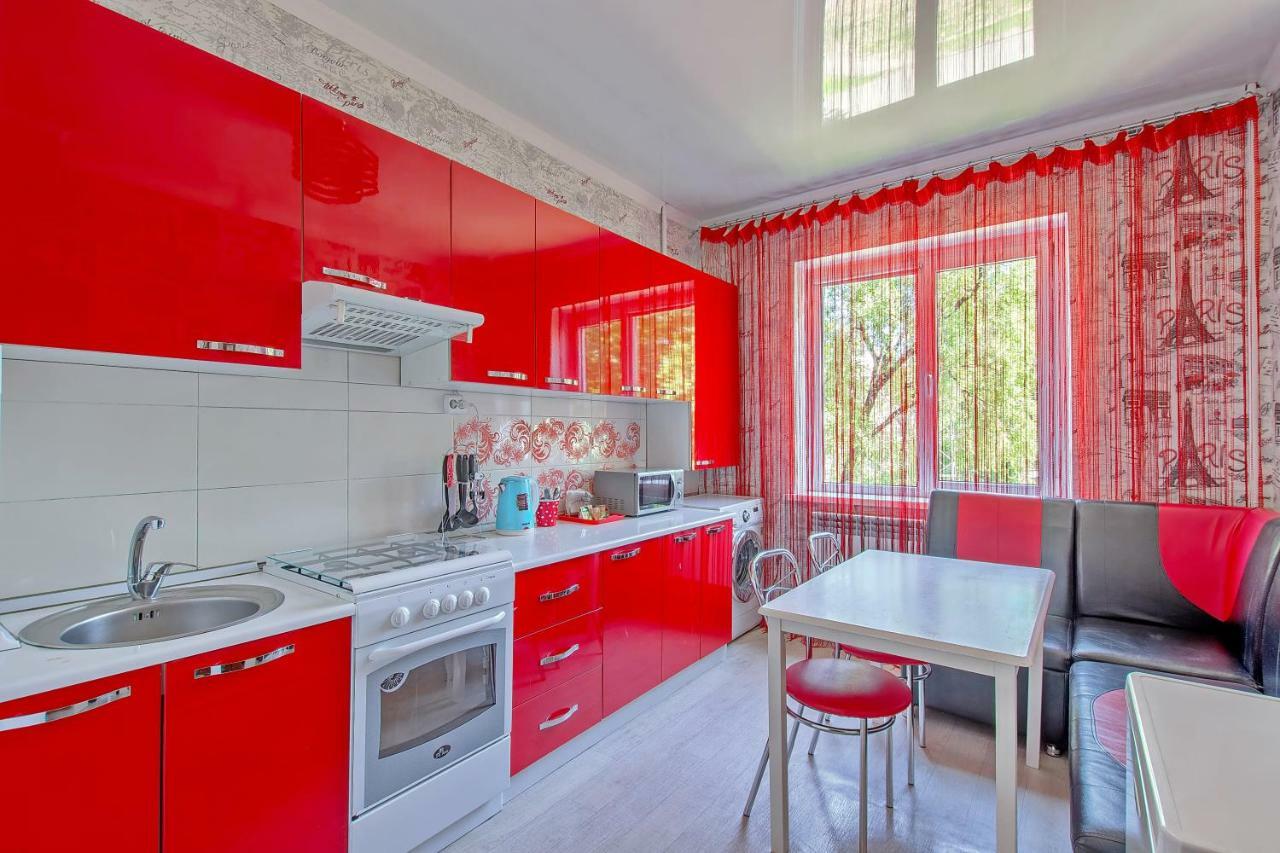 Cozy Apartment On Rozybakiev 145. Atakent Almaty Exteriér fotografie