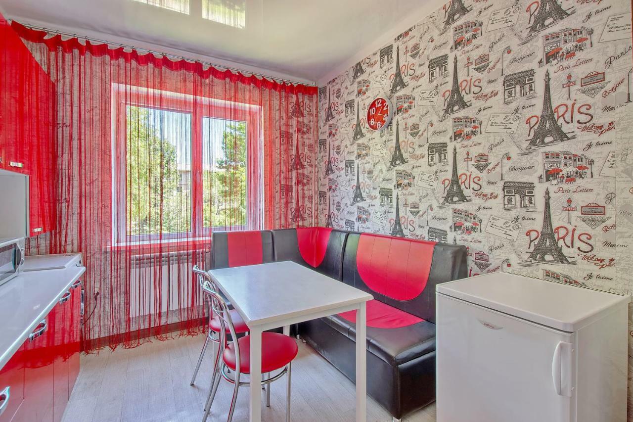 Cozy Apartment On Rozybakiev 145. Atakent Almaty Exteriér fotografie